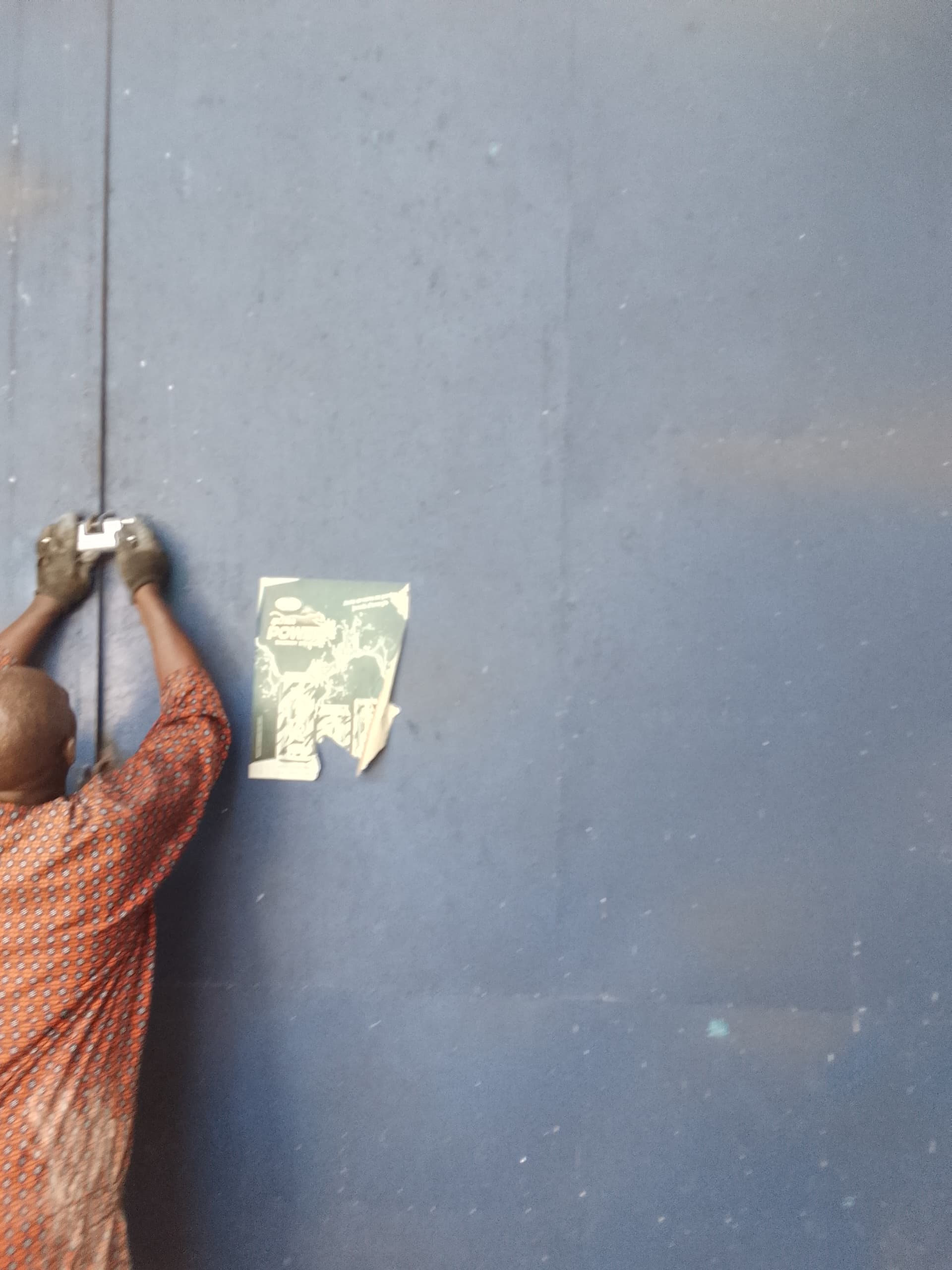 Location d'un Entrepôt a Yopougon 