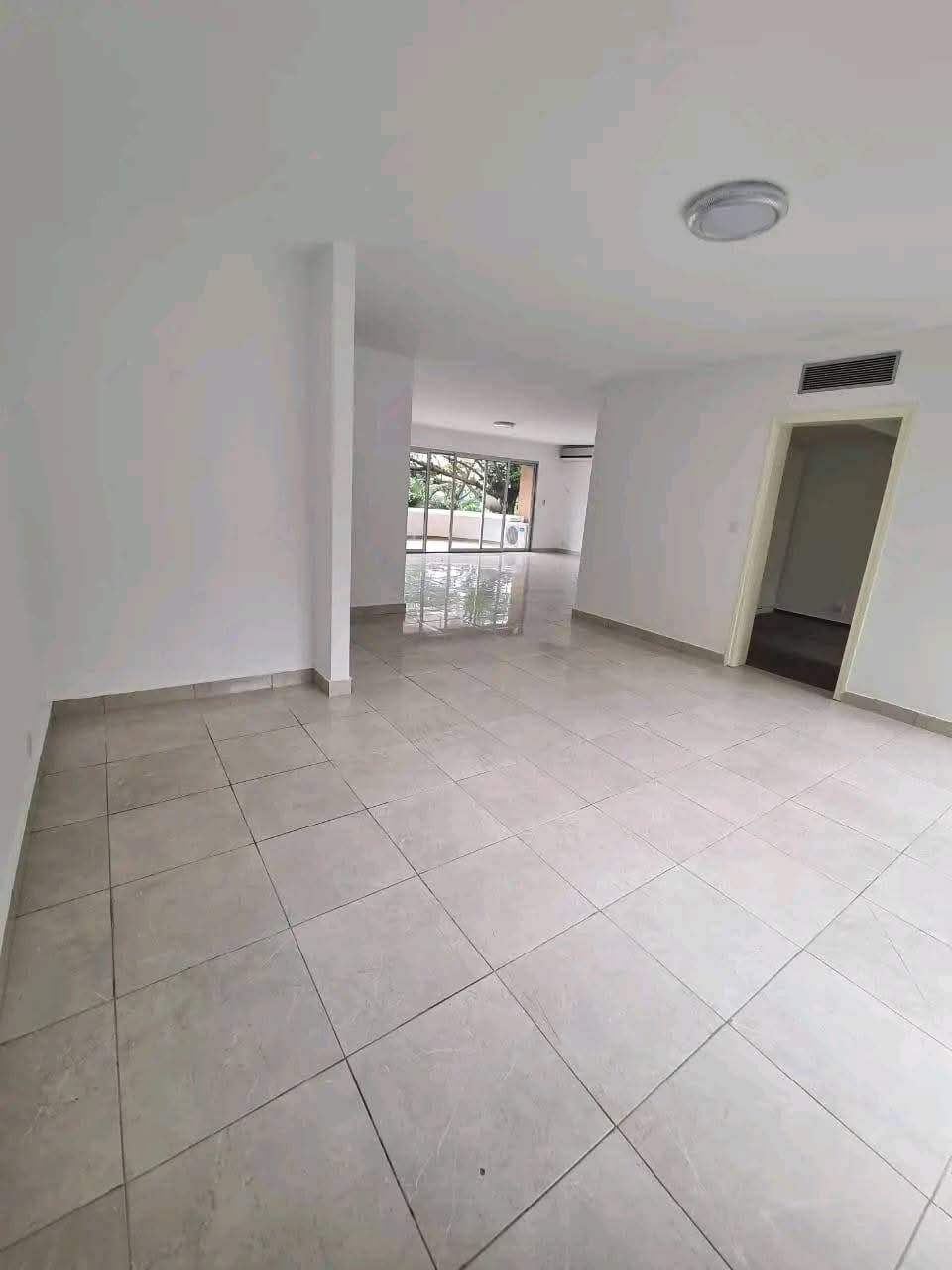 Appartement spacieux en location au Plateau 