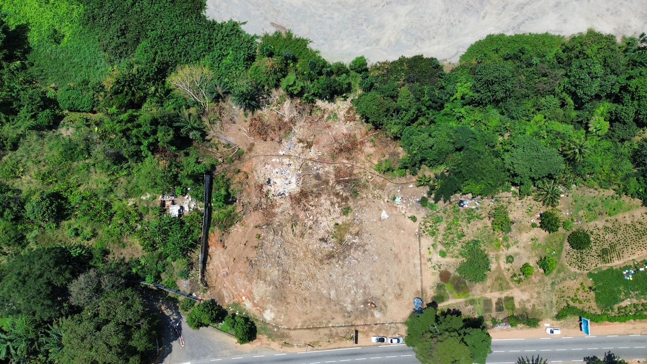 Beau Terrain avec vue lagunaire a Danga 